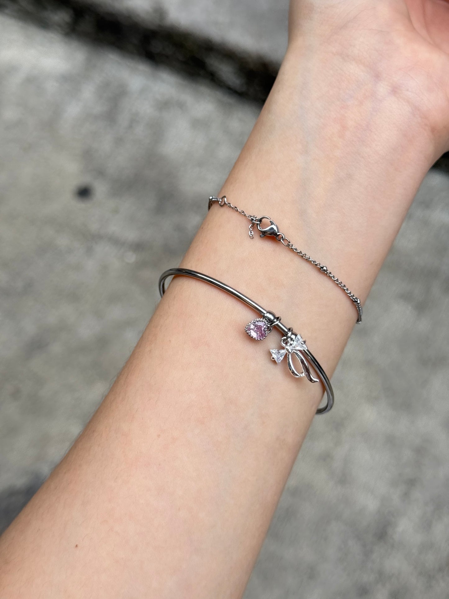 hearty ribbon cuff bangle