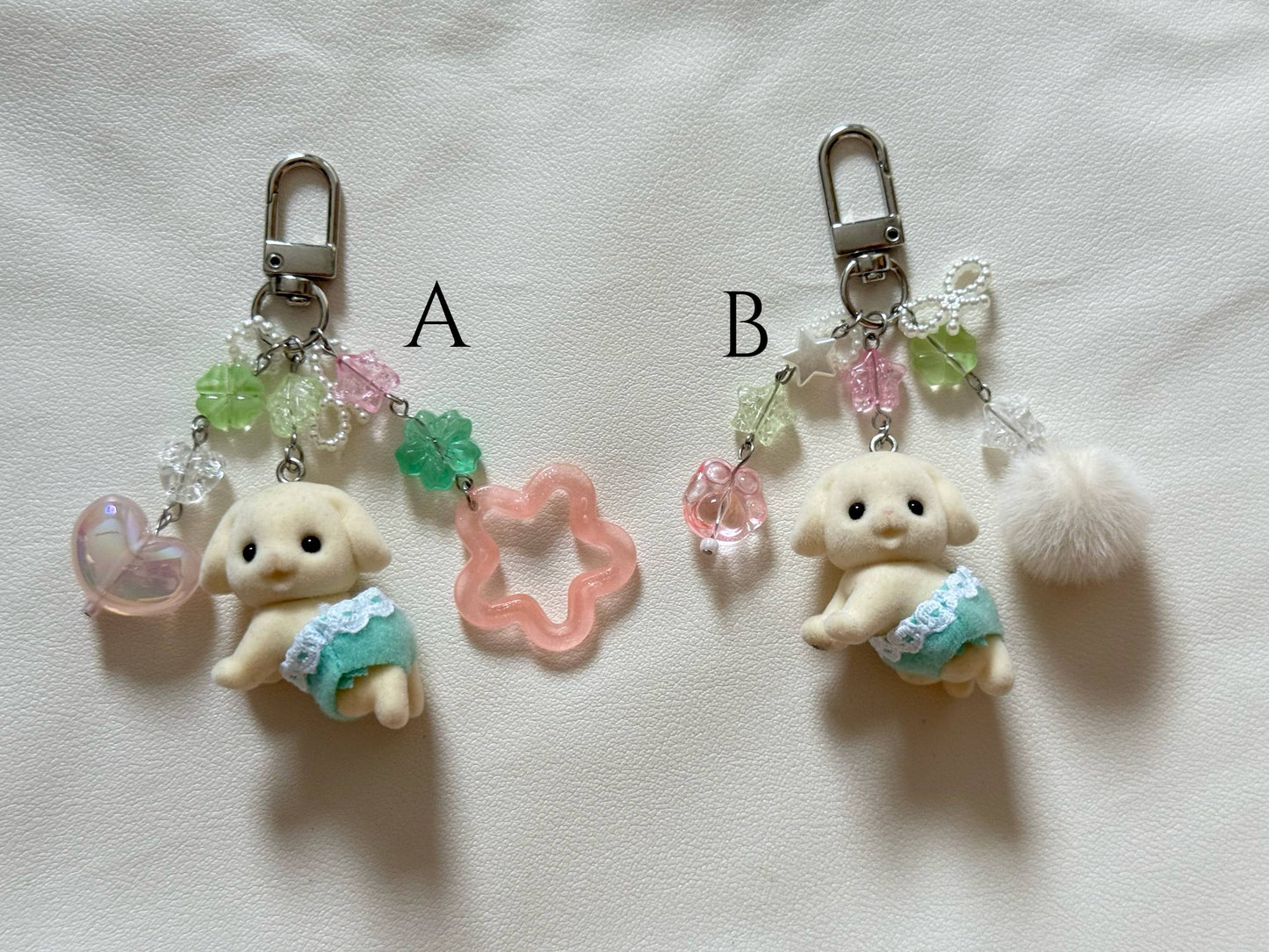 sylvanian families keyring (alpaca & flora bunny)