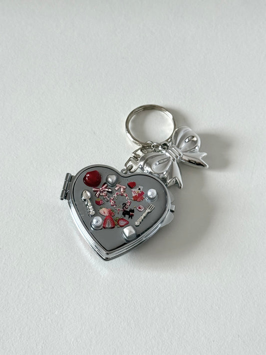 'strawberry land' resin compact mirror [08]