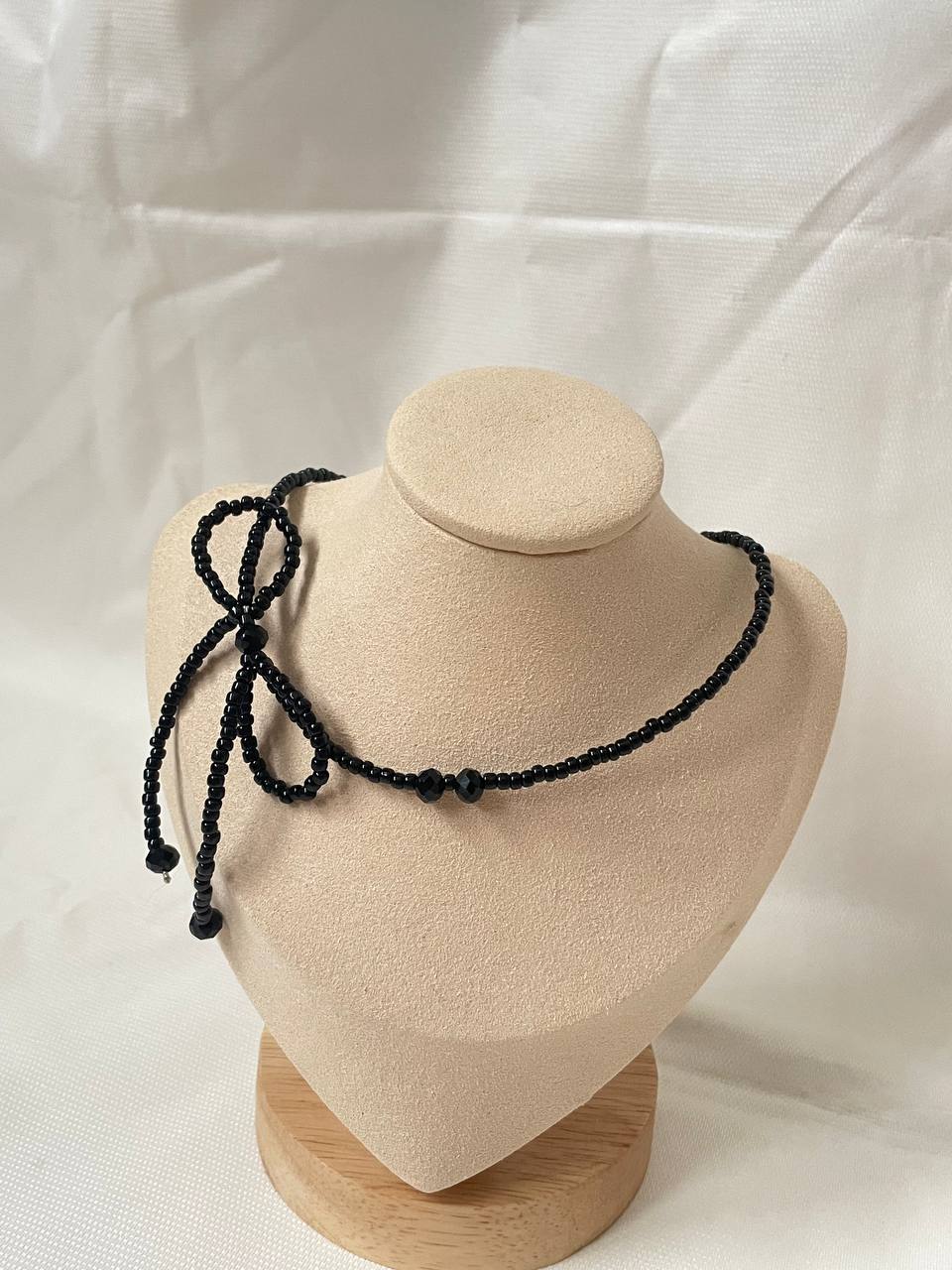 Louise Choker