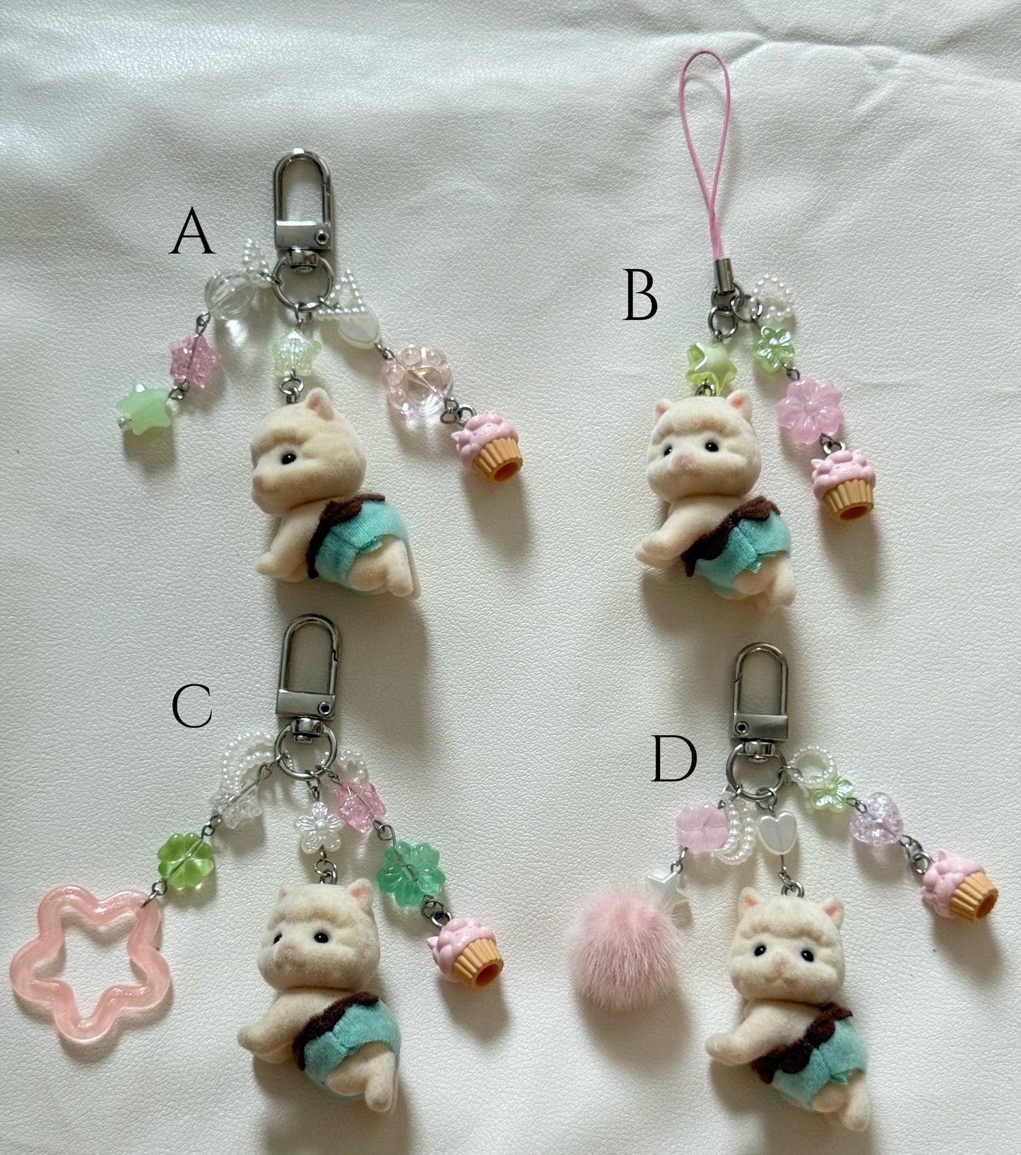 sylvanian families keyring (alpaca & flora bunny)